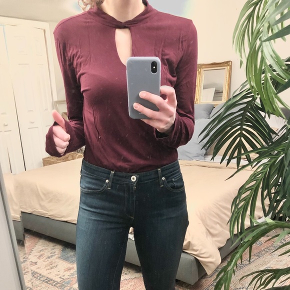 Twist mock neck, keyhole, long sleeve maroon top - Picture 4 of 6